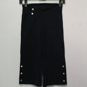 Couture Active Wear by Janis Saffell cropped leggings size  S/M